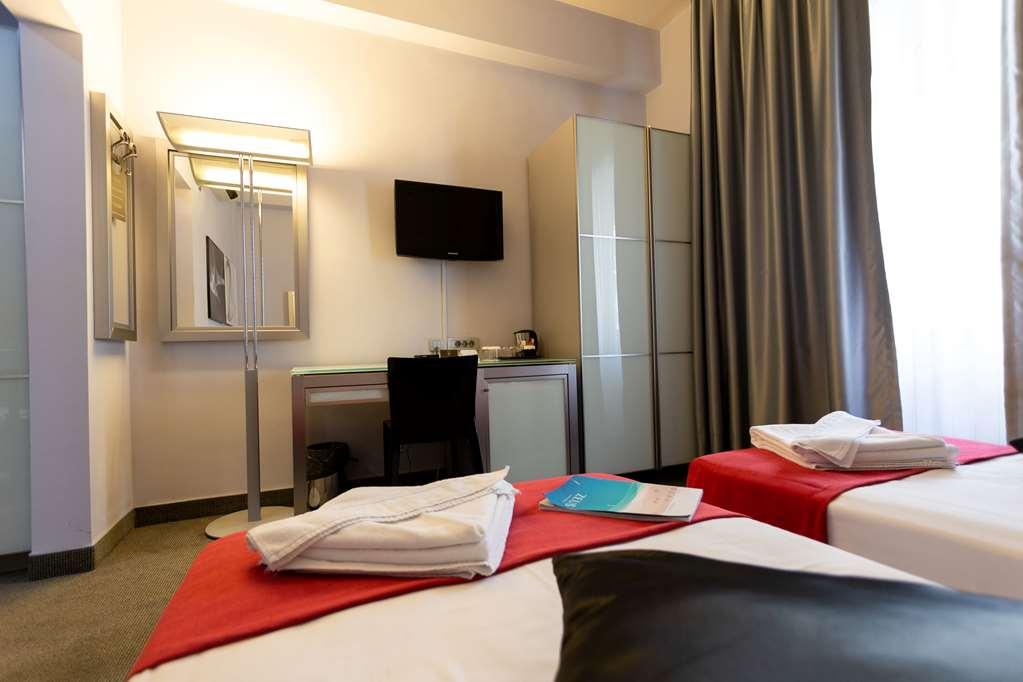 מלון Hotel, Trademark Collection By Wyndham 4*