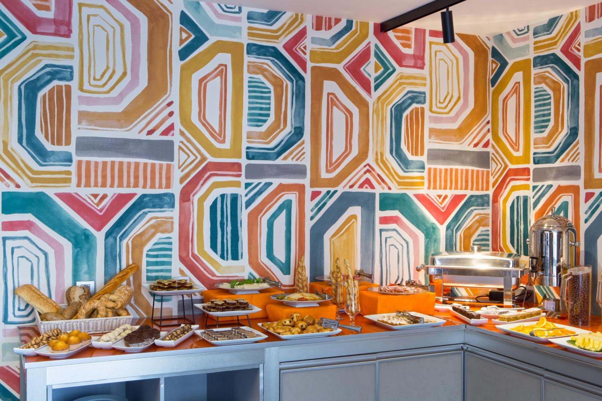 מלון Hotel, Trademark Collection By Wyndham 4*
